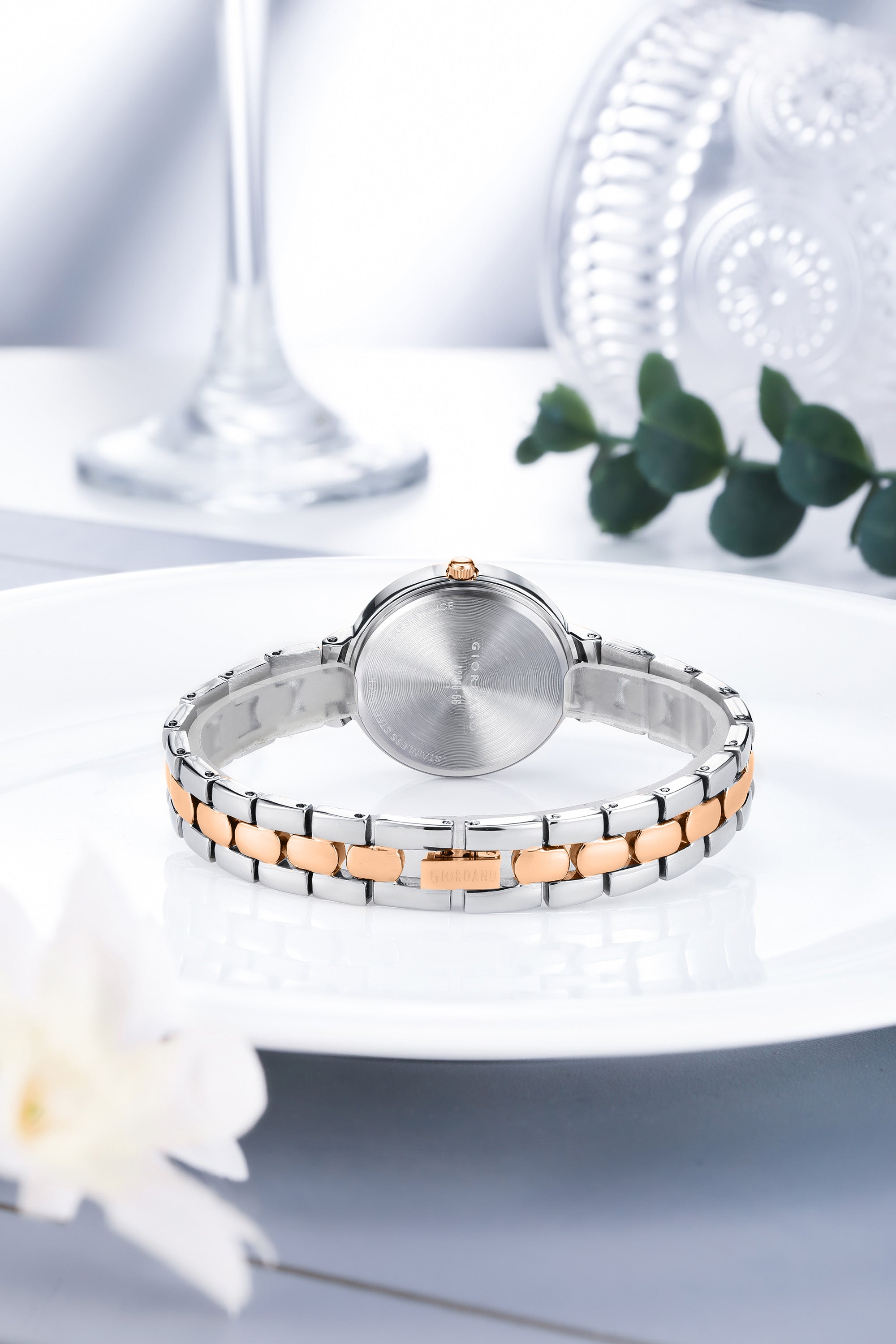 Giordano Silver Shimmer Collection Analog Watch for Women with Diamond Studded Case, Shimmer Dial and Stylish Stainless Steel Strap A2068-66