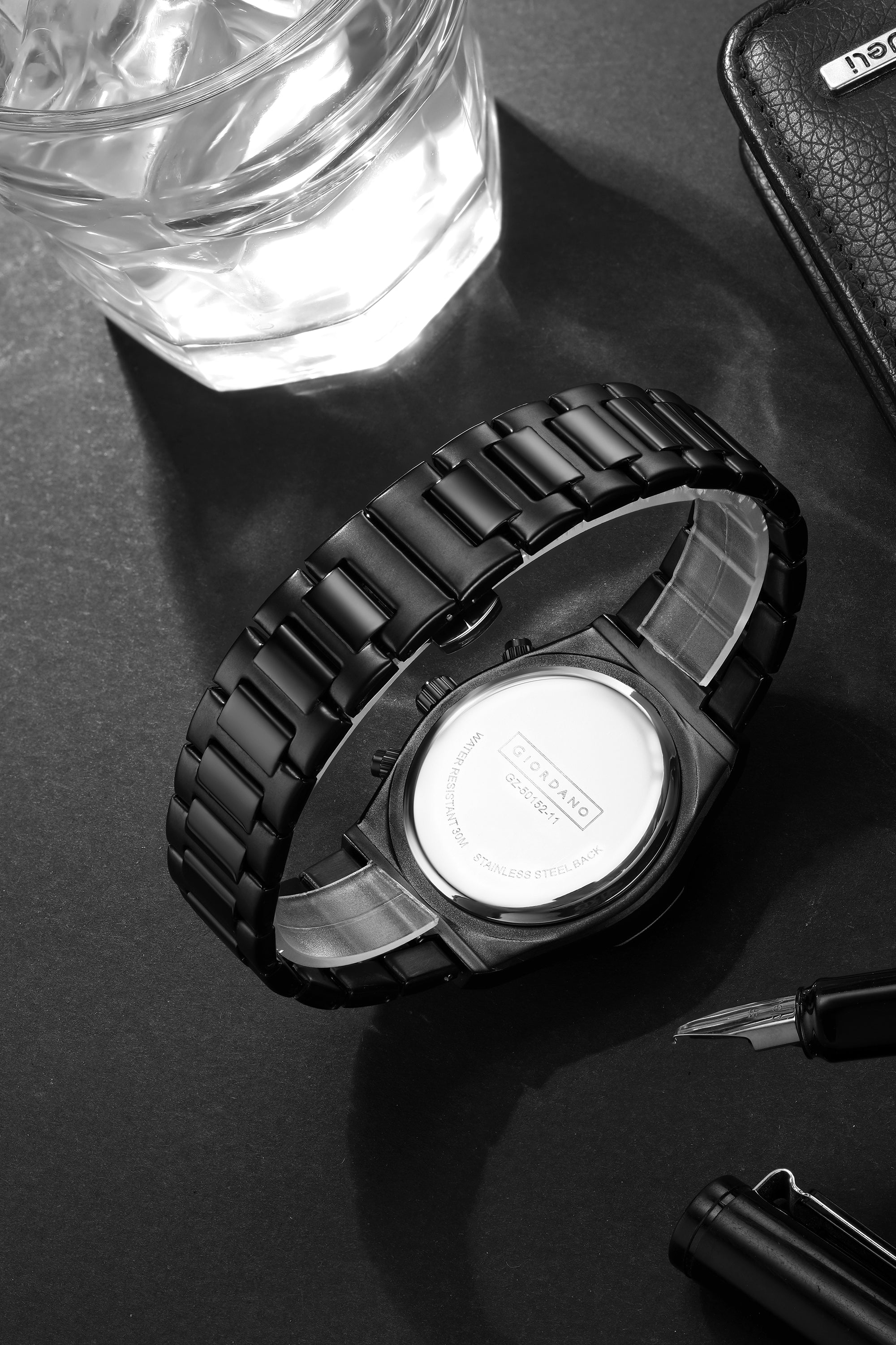 Giordano Luxury multifunctional Watch for Men with round dial, date display and Stainless Steel Strap | GZ-50152-11