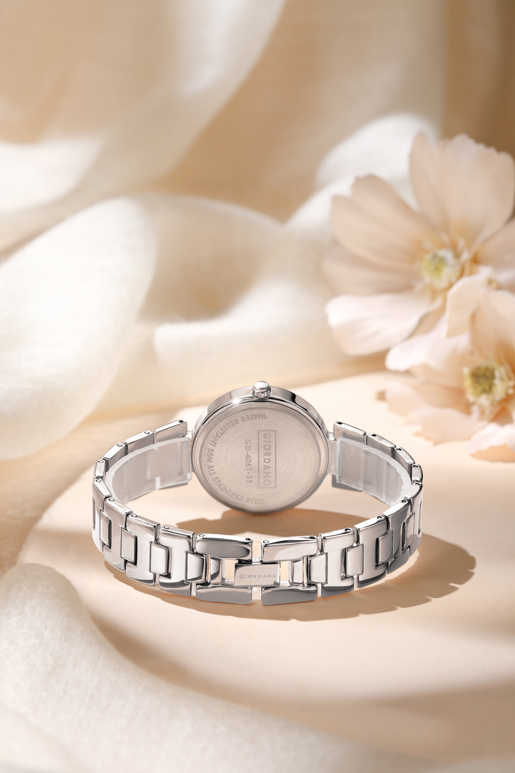 Giordano Eleganza Collection Analog Watch for Women with Diamond Studded Case and Urban Fashion Metal Strap Ladies Wrist Watch Gift for Women GD4051-11