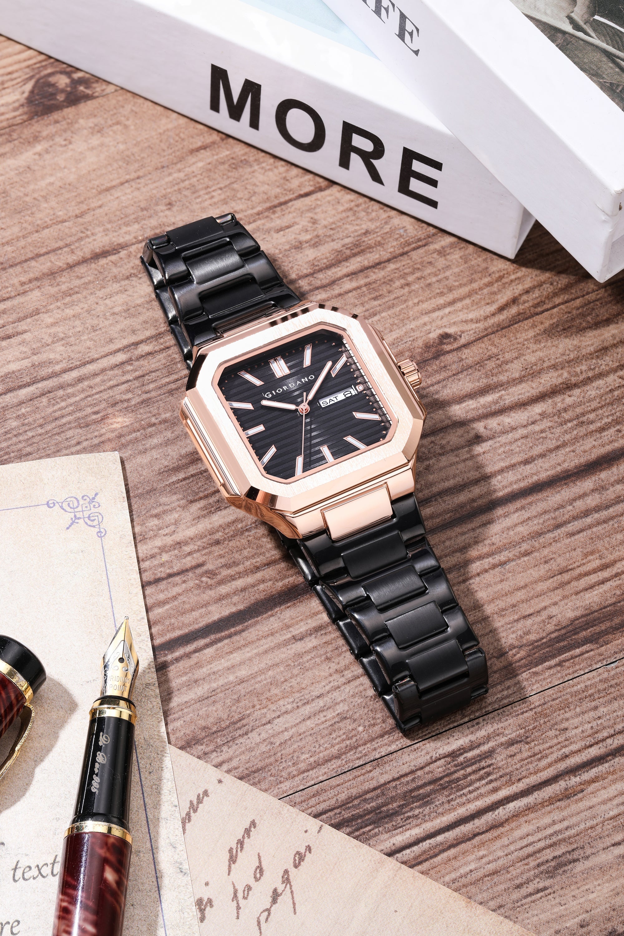 Giordano Square formal Watch for men – Textured Dial,Day & Date Display and Stylish stainless steel strap GZ-50140-11