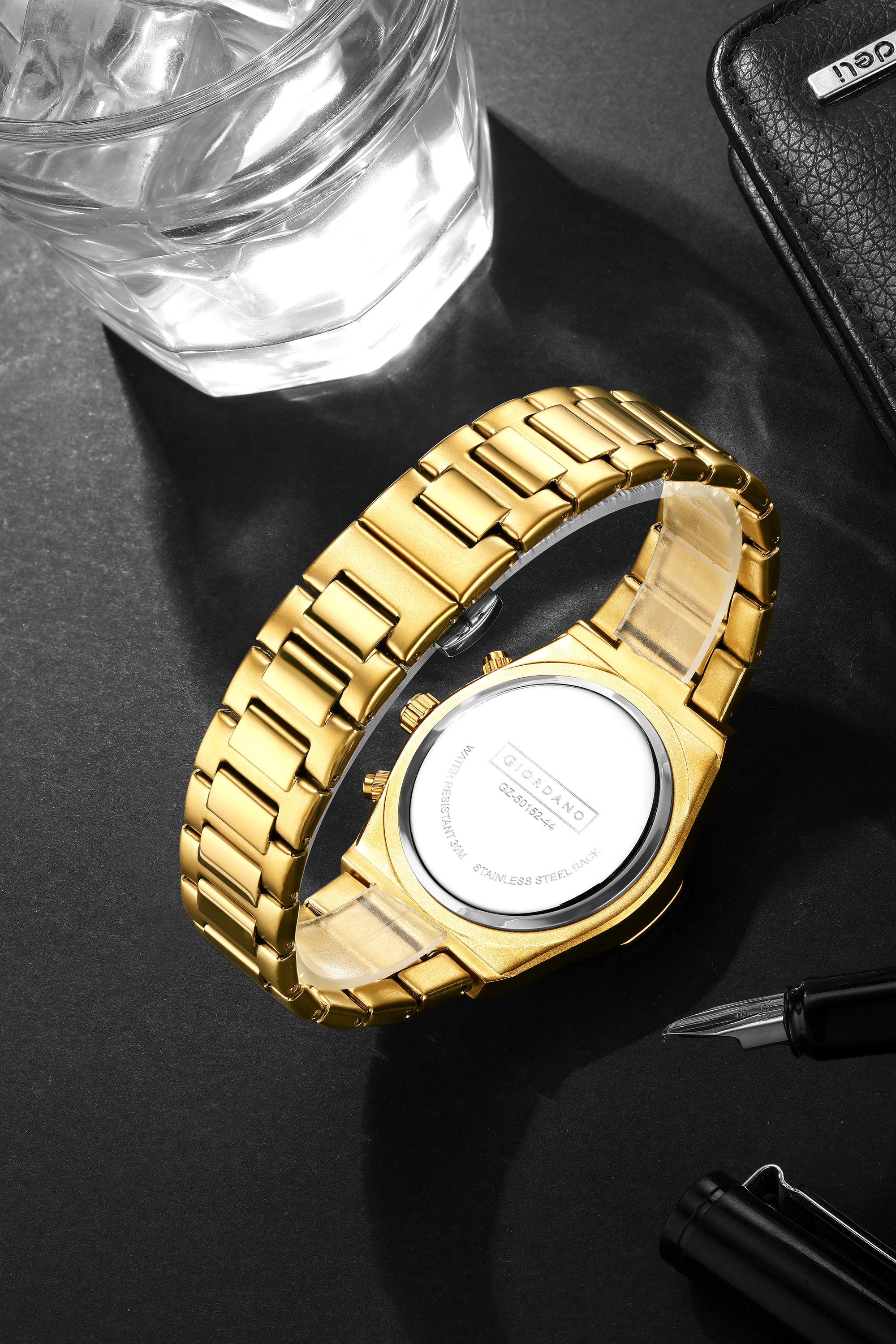 Giordano Luxury multifunctional Watch for Men with round dial, date display and Stainless Steel Strap | GZ-50152-44