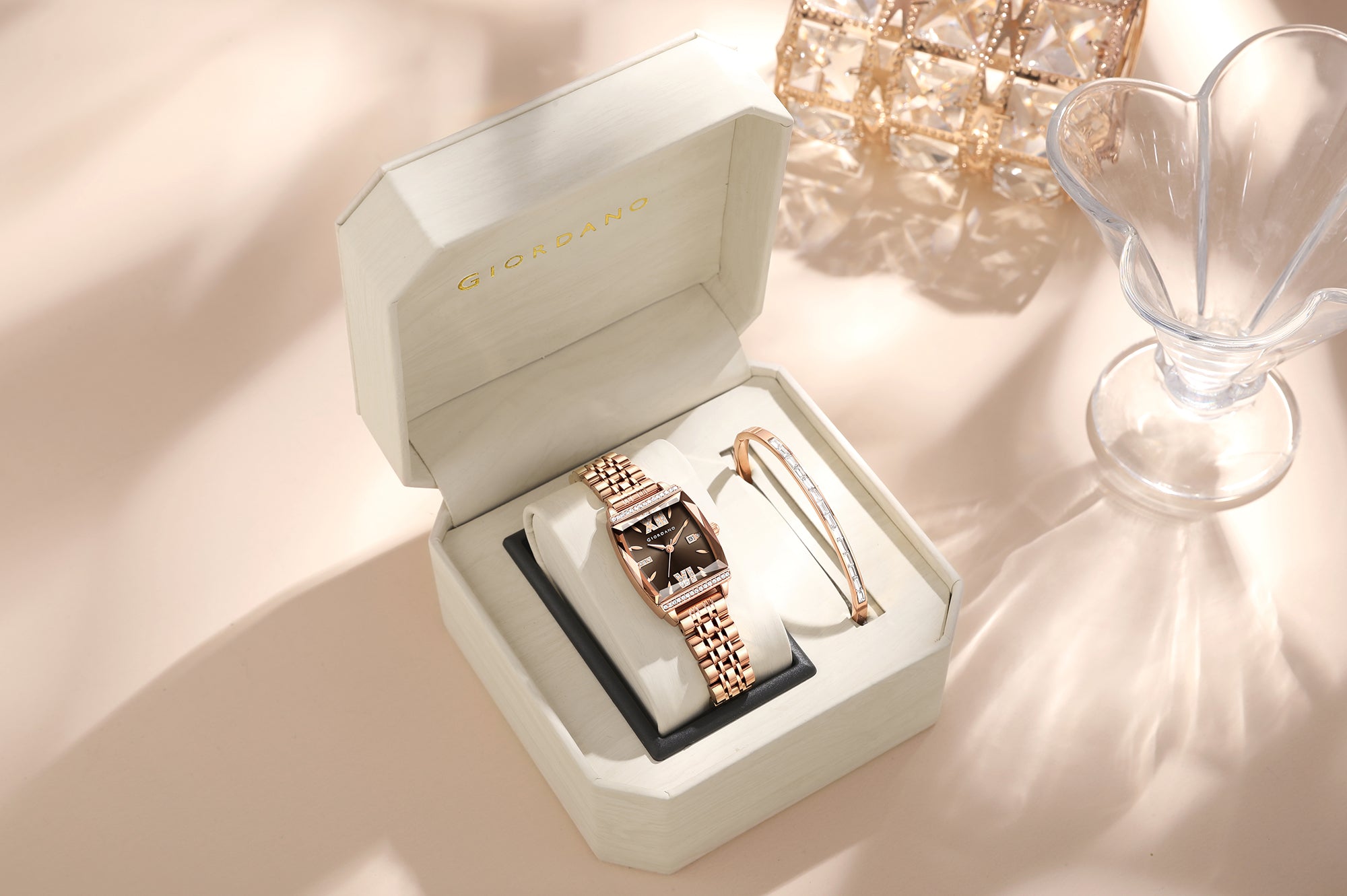 Giordano Analog Watch for Women – Elegant Square Cut-Glass Dial, Crystal Roman Numerals, Stainless Steel Strap – Stylish Luxury Timepiece & Gift | GZ-60117-22