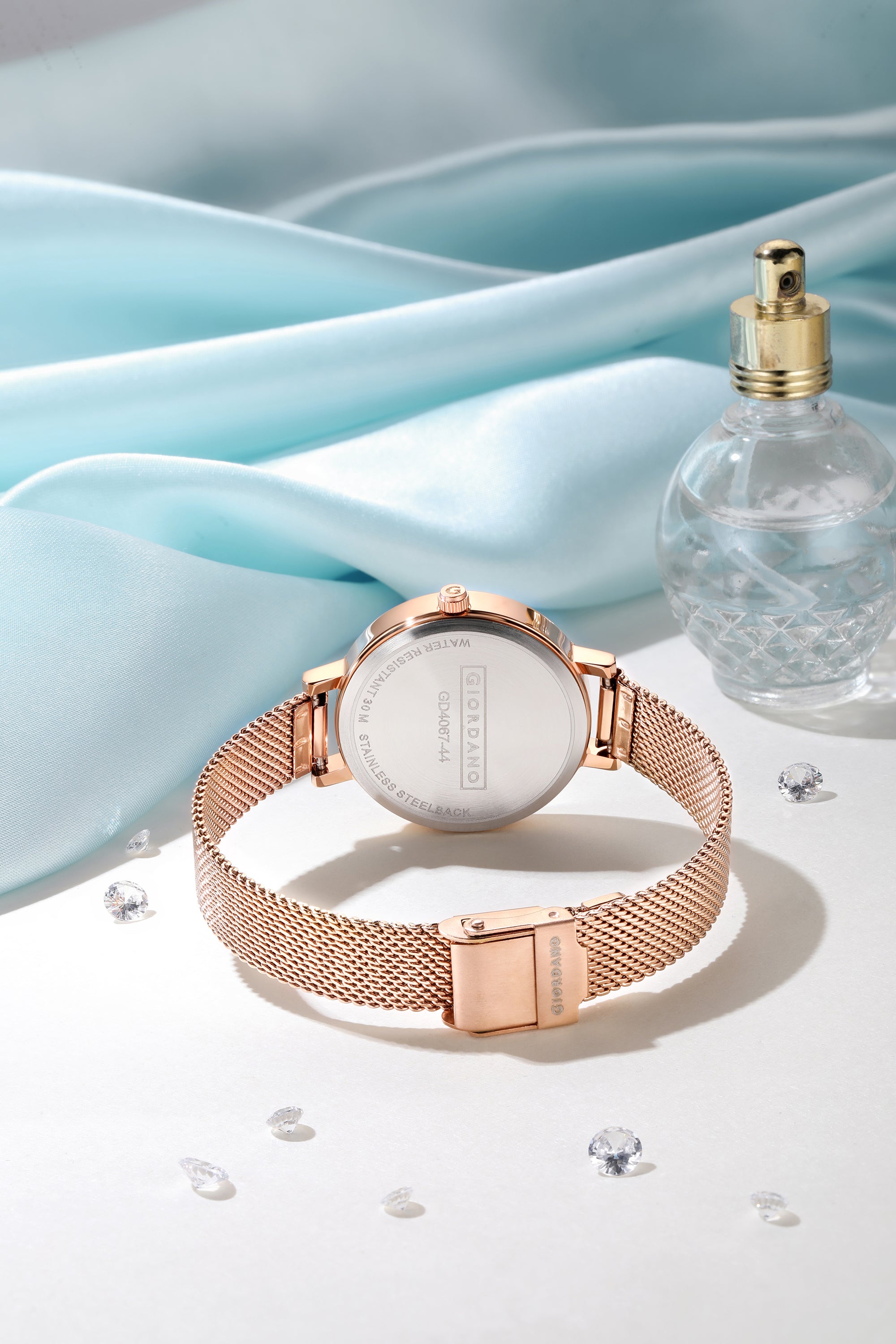 Giordano Fashionista Collection Stylish Analogue Watch for Women | Unique Design with Color Variant Mesh Metal strap | Ladies Wrist Watch to Compliment Your Look Ideal Gift for Women’s |Girls - GD4067-44