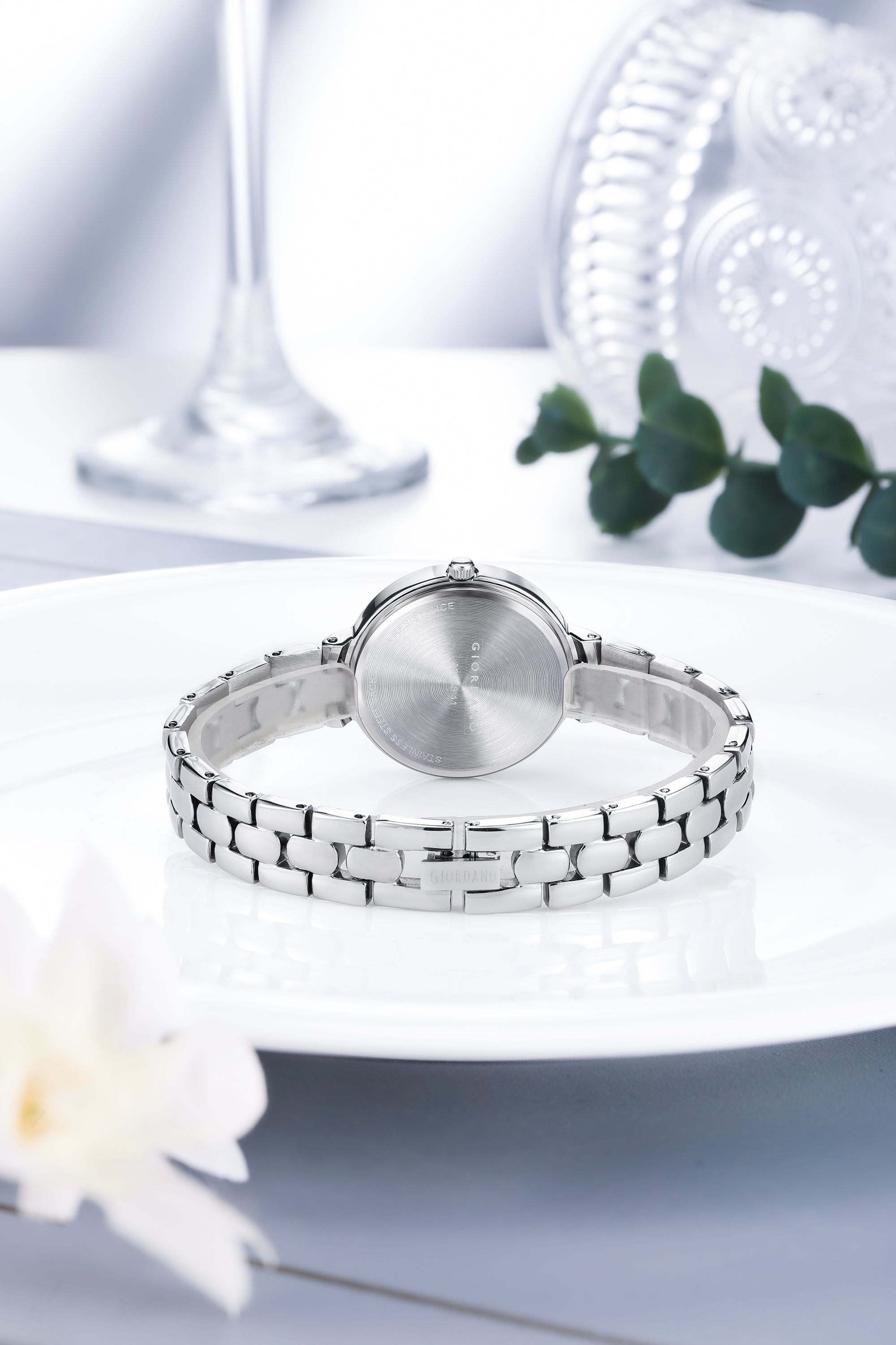 Giordano Silver  Shimmer Collection Analog Watch for Women with Diamond Studded Case, Shimmer Dial and Stylish Stainless Steel Strap A2068-11