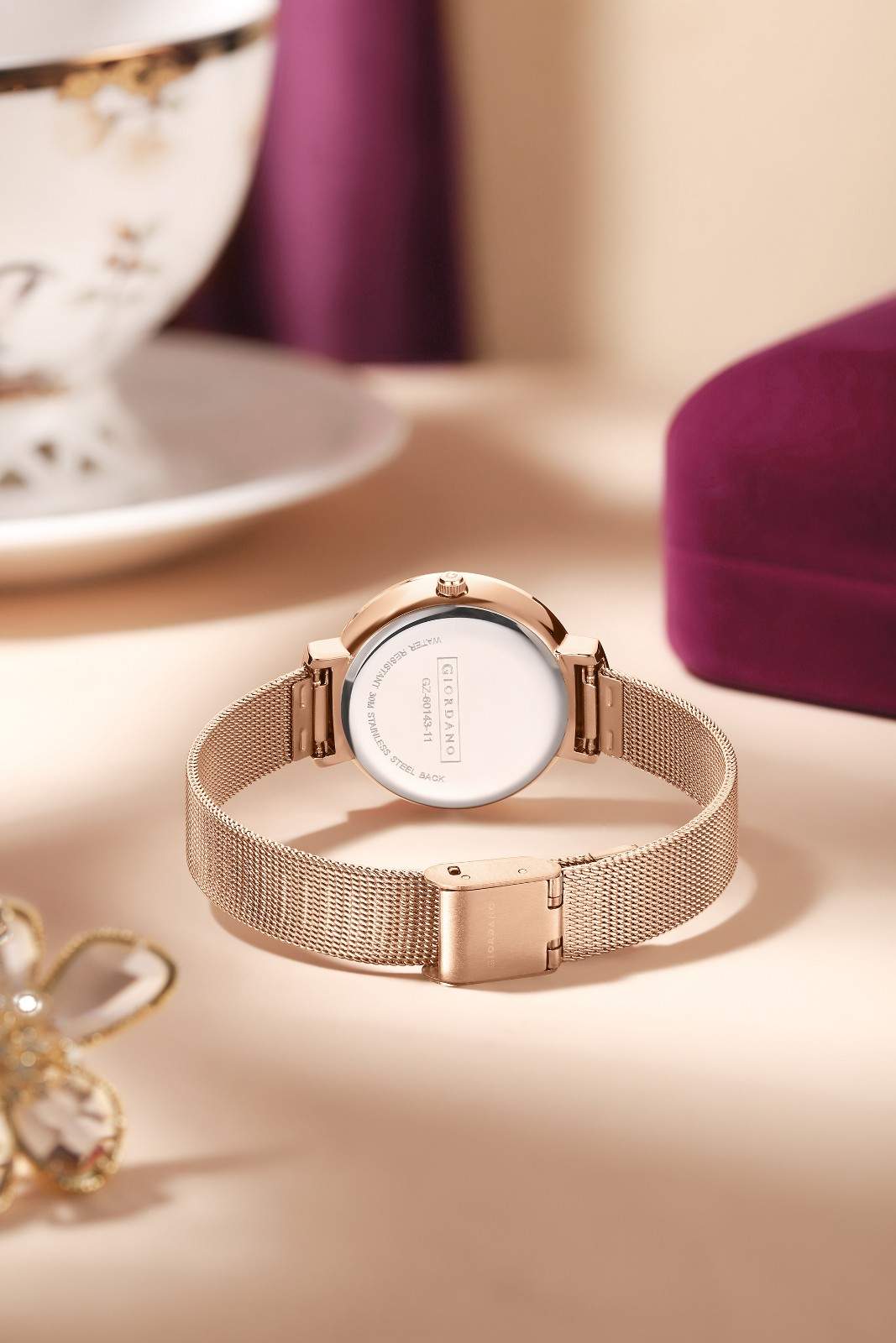 Giordano Luxury Rose Gold Analog Watch for Women – Crystal Embellished Dial, Mesh Strap, Quartz Movement – Elegant Timepiece - GZ-60143-11