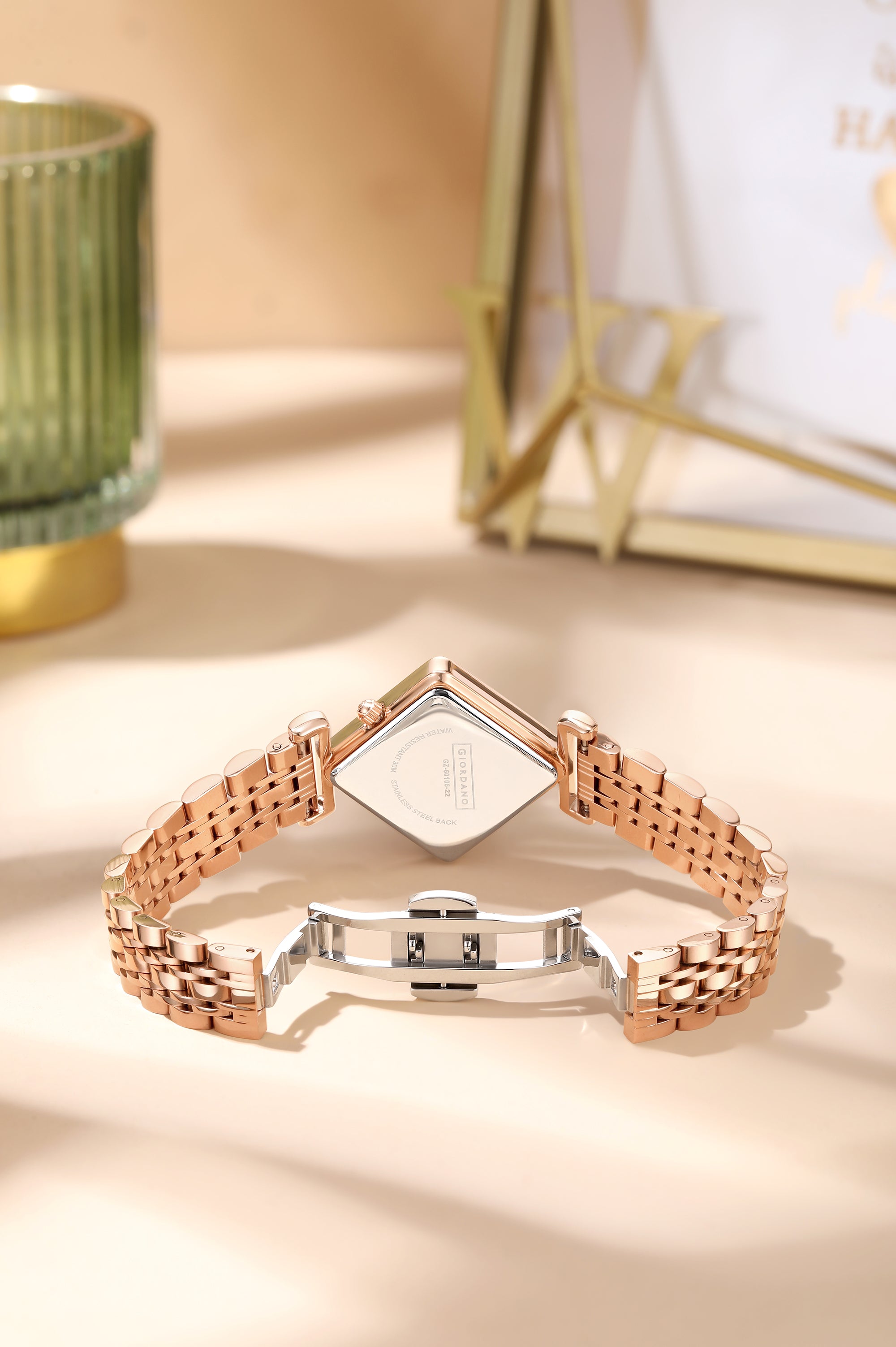 Giordano Rose Gold Analog Watch For Women with Bracelet Set – Diamond-Shaped Shimmer Dial, Crystal Detailing & Stainless Steel Strap – Elegant Gift Combo for Women | GZ-60106-22