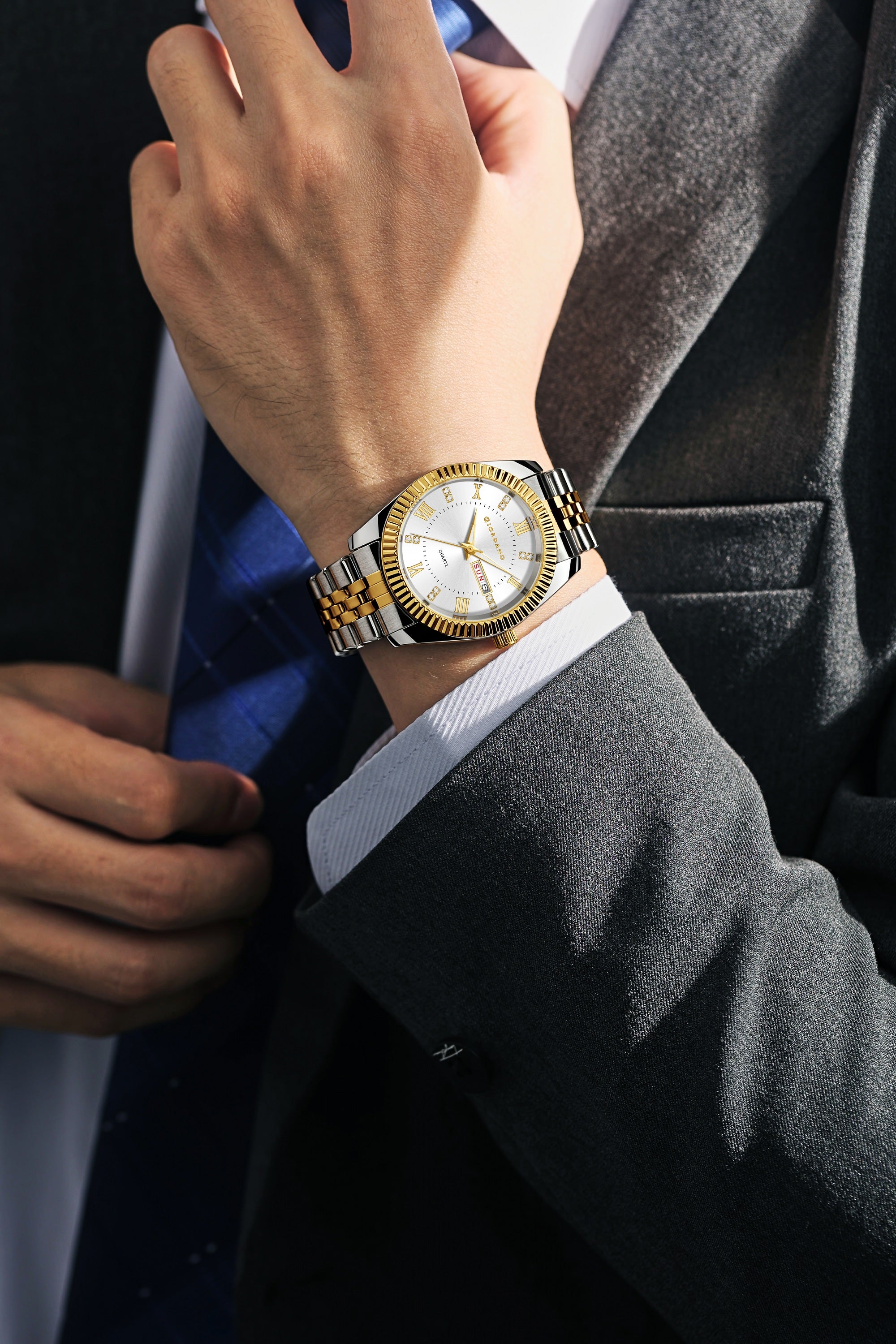 GIORDANO Analog Watch for Men – Luxury Two-Tone Stainless Steel Strap, Gold Accents, Crystal Hour Markers, Fluted Bezel, and Day-Date Display - GZ-50173-22