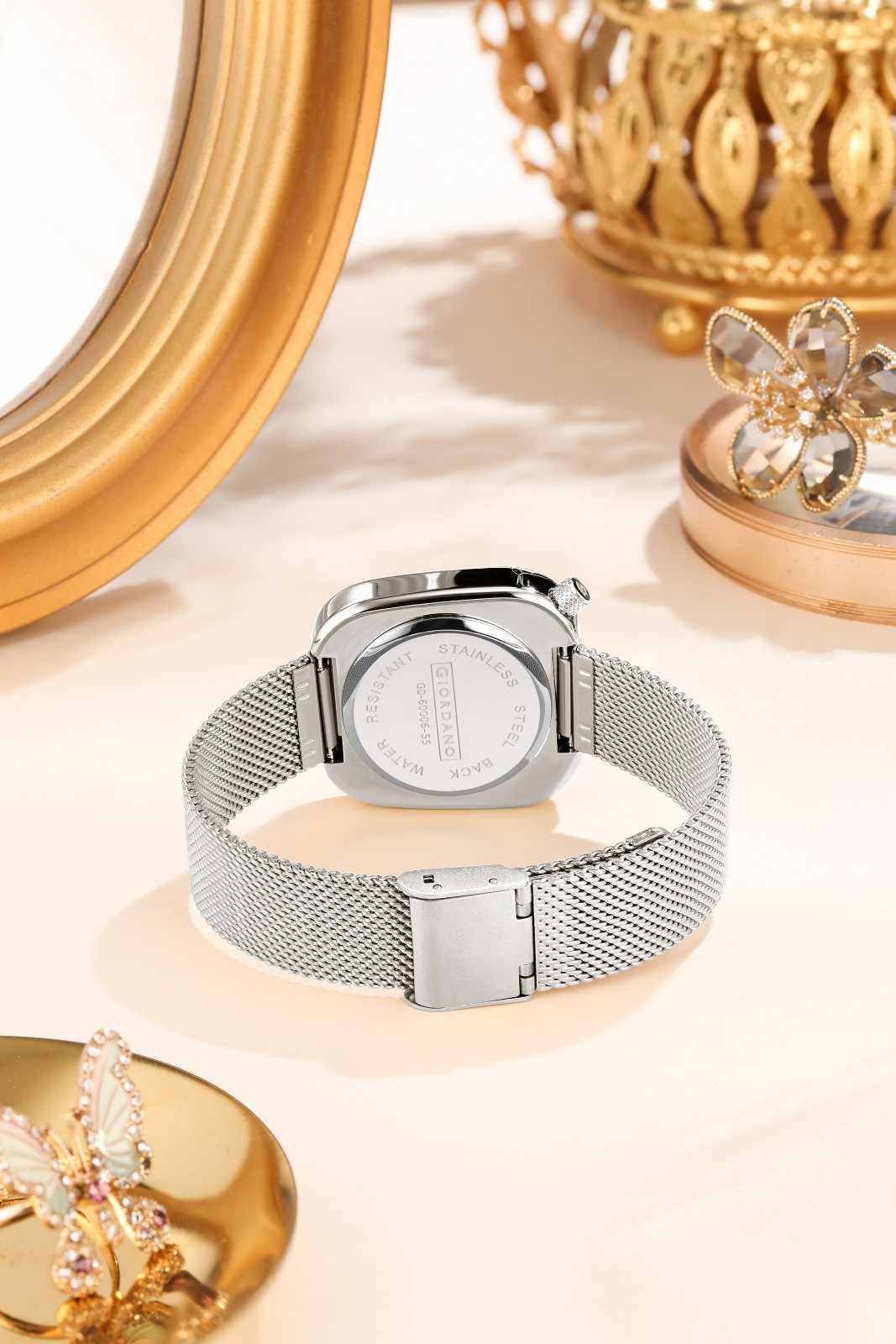 Giordano Analog Wrist Watch for Women with Stylish Metal Strap, Square dial and 3 Hand Mechanism GD-60006-55