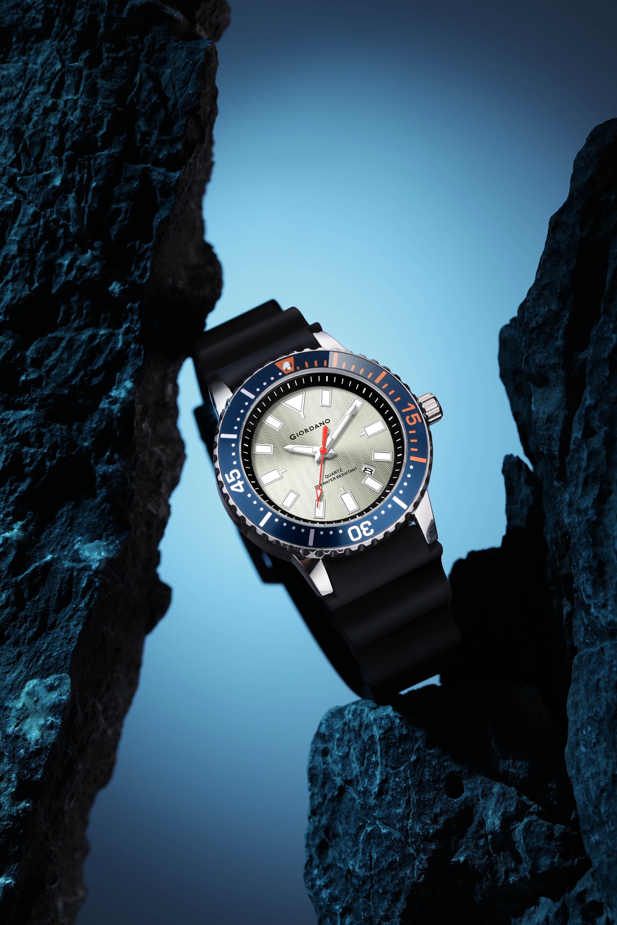 Giordano Analog Wrist Watch for Men Stylish Silicon Strap with Water Resistant 3 Hand Mechanism for Men and Boys to Compliment Your Look/Ideal Gift for Male | GZ-50103-03