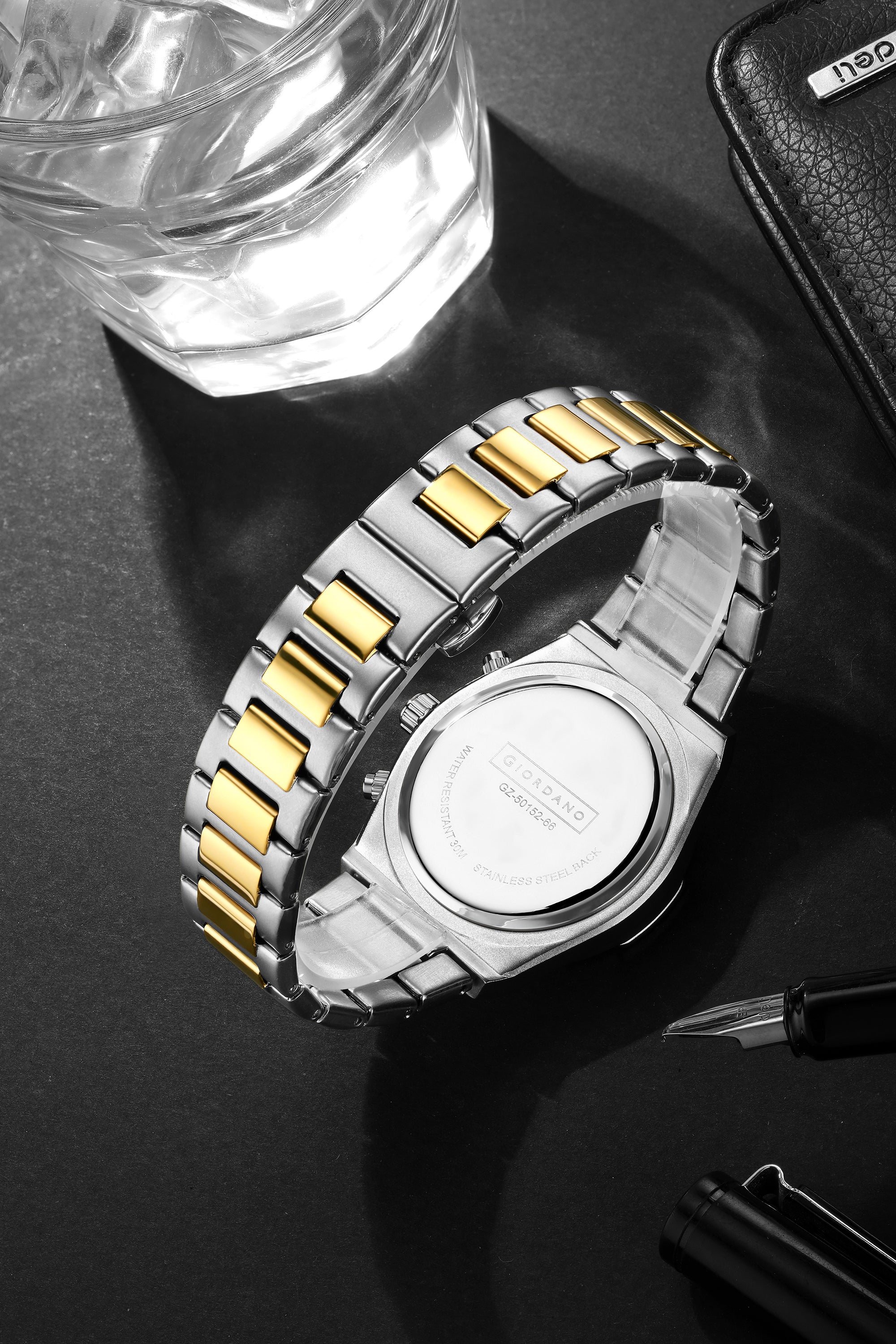 Giordano Luxury multifunctional Watch for Men with round dial, date display and Stainless Steel Strap | GZ-50152-66