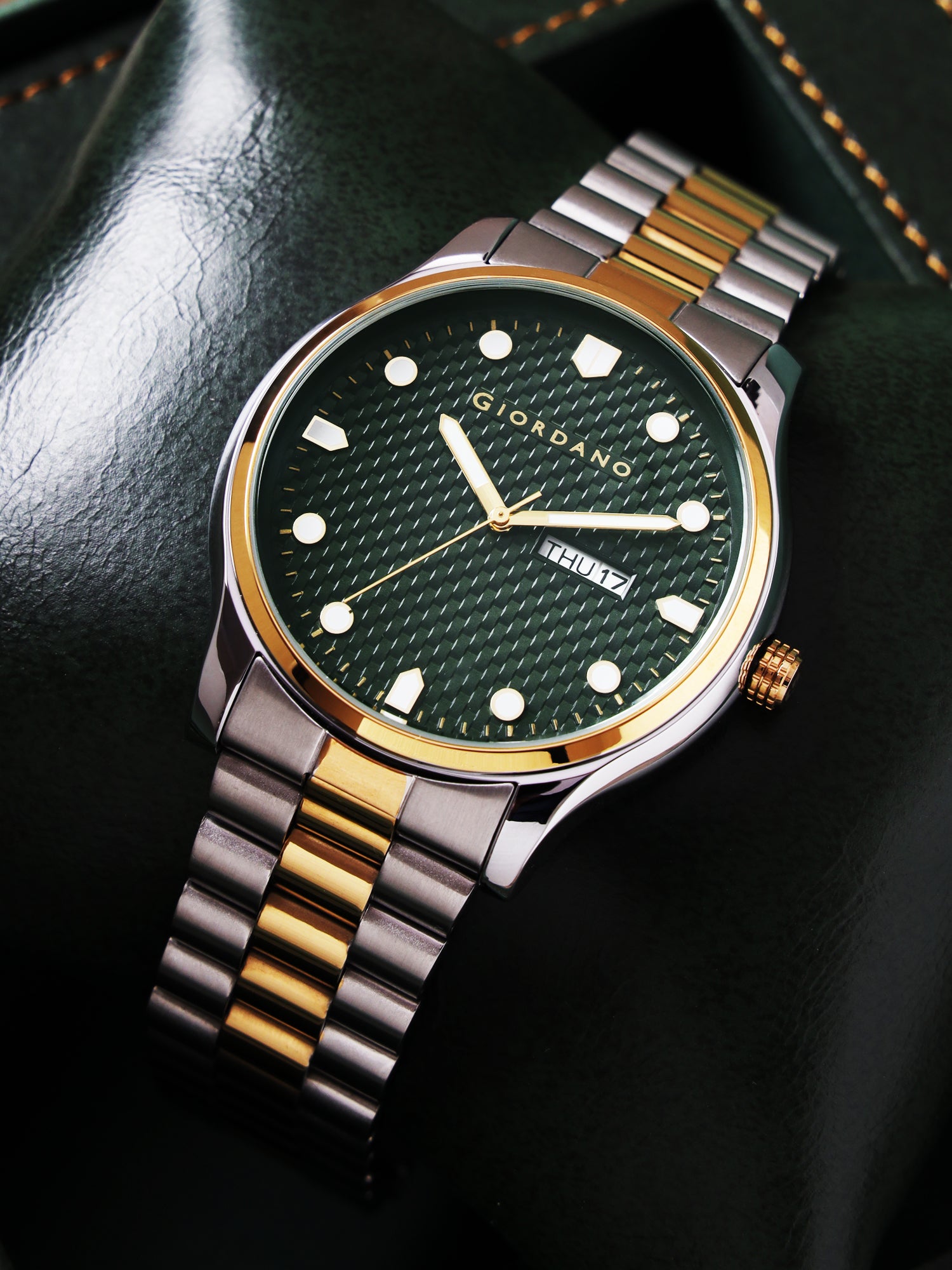 Giordano Analog Watch for Men with Two-Tone Stainless Steel Strap & Textured Dial, Day-Date Display, Elegant Casual Style | GZ-50122-11