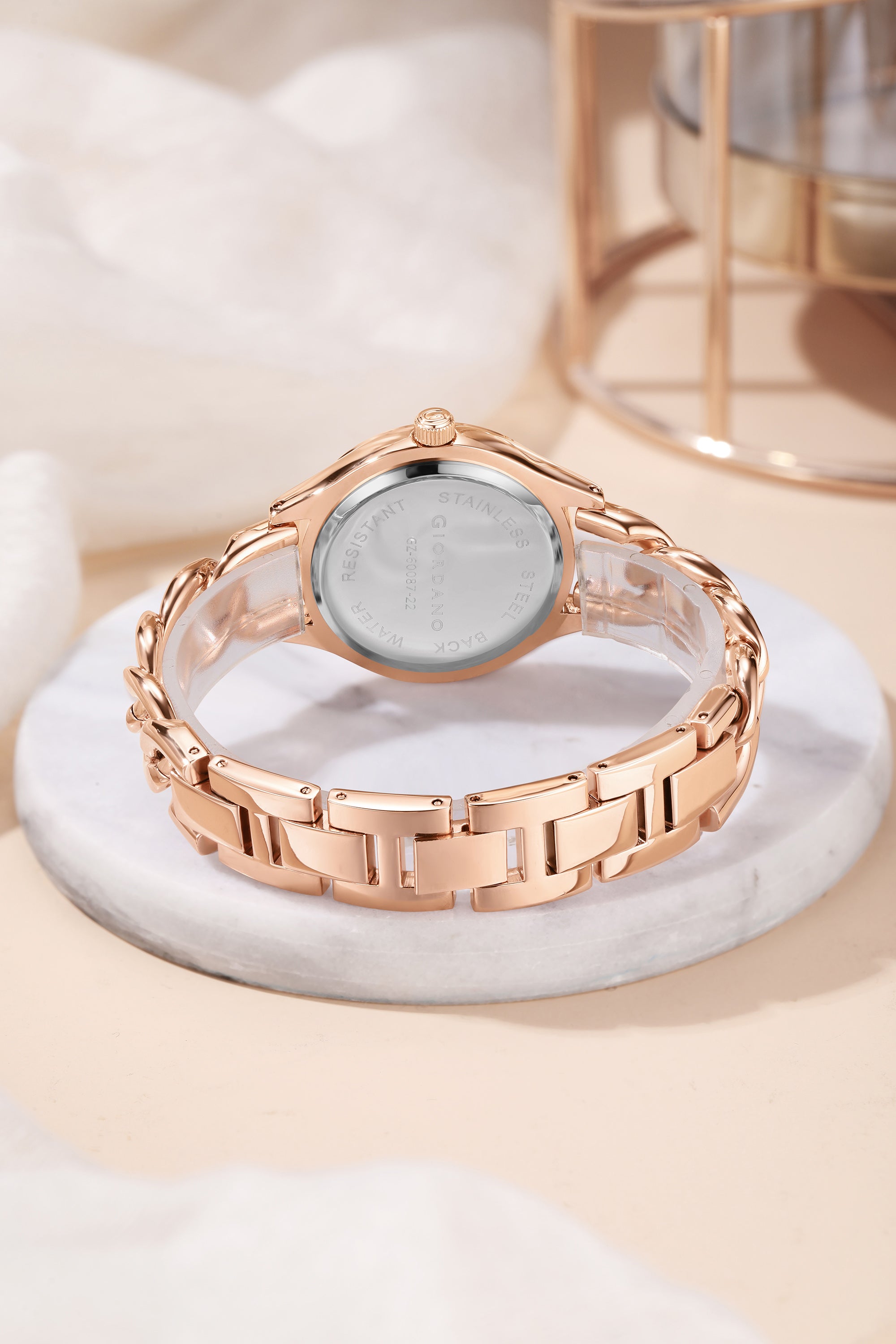 Giordano Modern Analog Watch for Women – Sleek Dial with Unique Chain-Link Bracelet and Stylish Stainless Steel Strap | GZ-60087-22