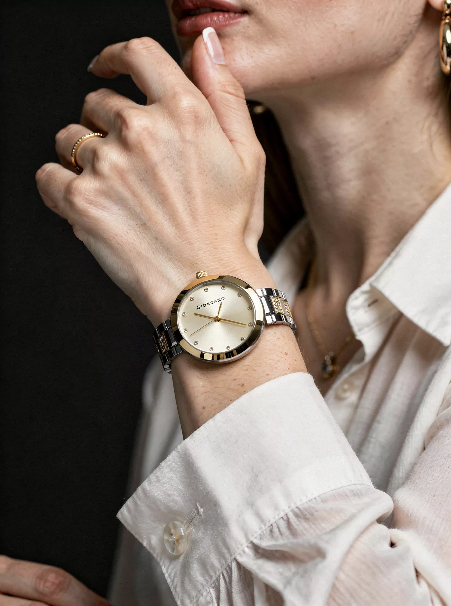 Giordano Eleganza Collection Analog Watch for Women with Crystal-Studded Strap & Diamond Indices-A2037-77