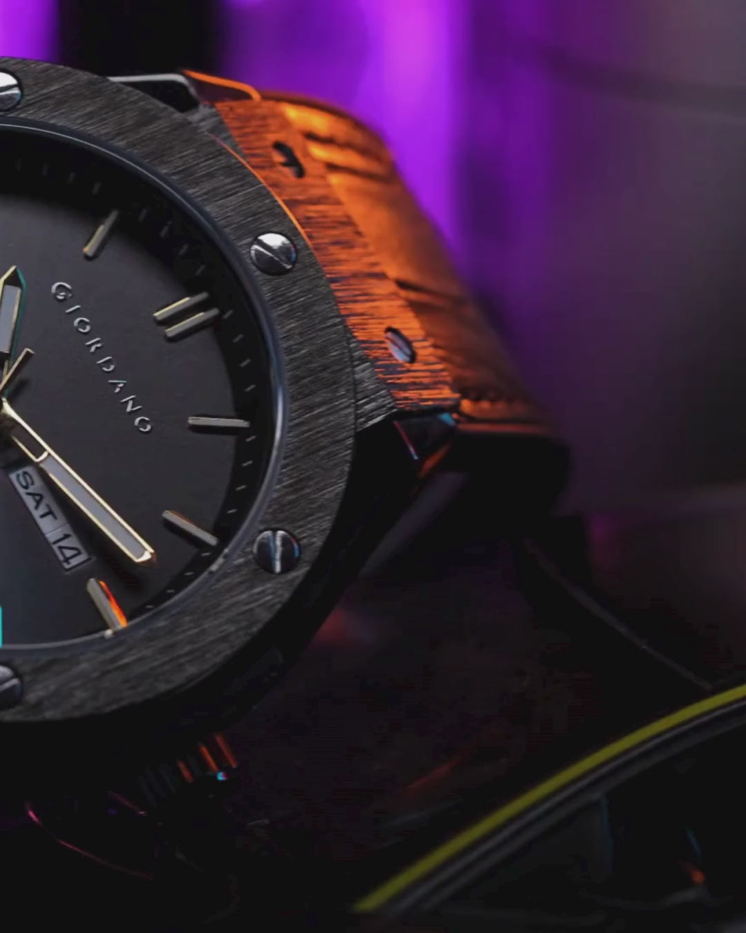 Giordano Modern  Watch for men – Textured Dial, Date Display and Stainless Steel Strap GZ-50142-01