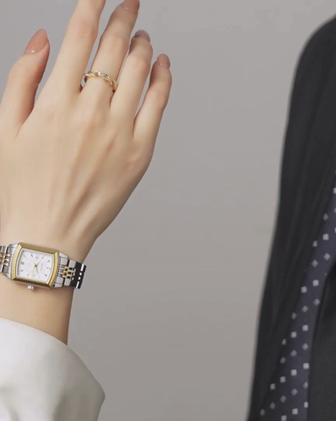 Giordano Analog Pair Watch For Unisex With Round Dial, Crystal Indices , Date Display And Stainless Steel Strap GZ-991-SET-22