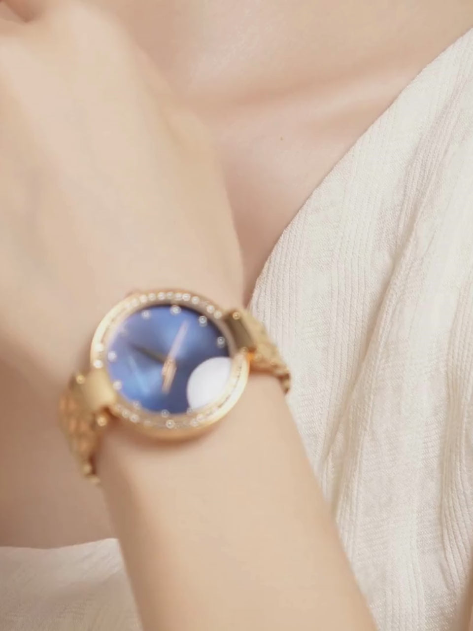 Giordano Eleganza Collection Analog Watch for Women with Crystal-Studded Strap & Diamond Indices-A2037-44