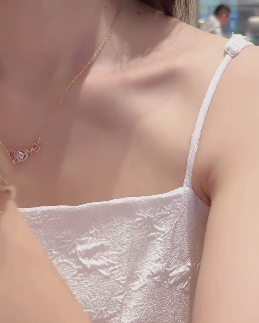 Giordano Designer Analog Watch for Women – Glossy Round Dial & Bracelet Style Stainless Steel Strap | GZ-60099-11