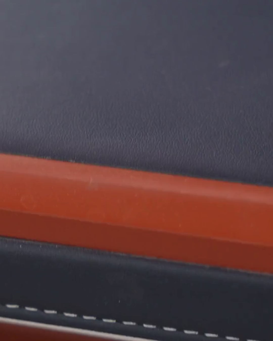 Giordano Analog Watch for Men – Textured Dial, Stainless Steel Strap, Date Display, Quartz Movement, Water Resistant | GZ-50134-44